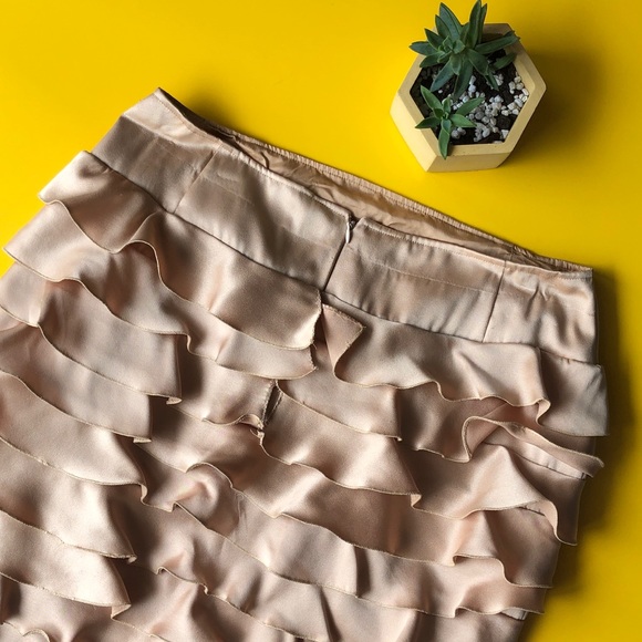Ruffled pencil skirt - Size 6 - Picture 3 of 5